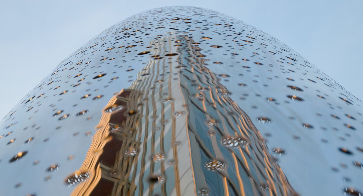 Tower of a billion stars